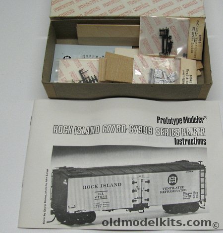 Prototype Modeler 1/87 1926 Pacific Fruit Express R-30-13 Wood Sheathed Refrigerator Car - HO Craftsman Kit, 1002 plastic model kit